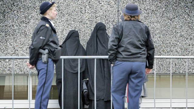 Femmes portant le voile intégral à Amsterdam, aux Pays-Bas