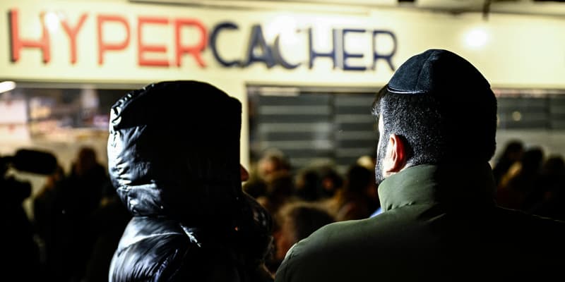 Un hommage a été rendu ce mardi 9 janvier 2024 en mémoire des quatre victimes du supermarché Hypercacher.