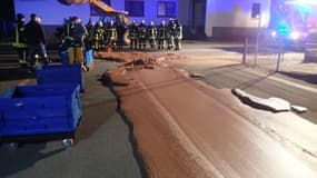 Une route recouverte de chocolat ou un rêve d'automobiliste gourmand...