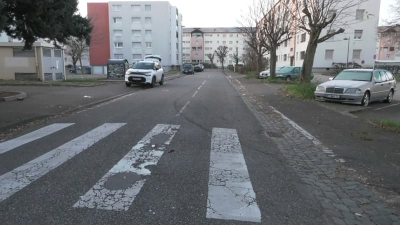 La rue Lauch de la Cité de l’Ill à Strasbourg (Bas-Rhin), le mercredi 1er janvier 2025, après un accident grave de la route.