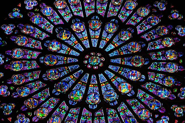 La rosace du transept sud de la cathédrale de Notre-Dame, en 2011 La rosace du transept sud de la cathédrale de Notre-Dame, en 2011