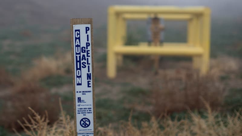 Panneau marquant la limite de la propriété de la Southern California Gas Co (Socal Gas), dans la région de Los Angeles, en Californie, où une fuite de gaz massive est en cours.