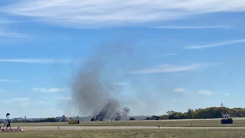 Etats-Unis: collision entre deux avions de la Seconde guerre lors d'un spectacle aérien au Texas