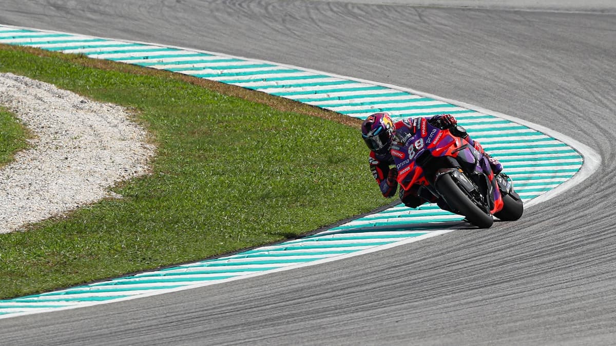 MotoGP: Bagnaia chute, Jorge Martin s'adjuge la course sprint et se ...