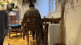 Des habitants d'un immeuble à Montreuil vivent dans des appartements où le chauffage collectif est bloqué à 14 degrés