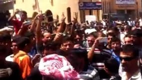 DOCUMENT BFMTV - Irak: au coeur de Mossoul occupée par les islamistes - 17/06