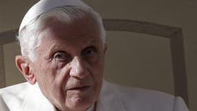 A 85 ans, le pape Benoît XVI a succombé à la tentation de Twitter sous l'adresse @pontifex et le chef de l'Eglise catholique, qui rassemble déjà de ce fait plus d'un milliard de fidèles, enverra son premier tweet le 12 décembre, à l'occasion de la fête de