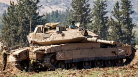 Un char de l'armée israélienne photographié au nord d'Israël, le 28 septembre 2024.
