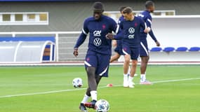 Dayot Upamecano à l'entraînement des Bleus