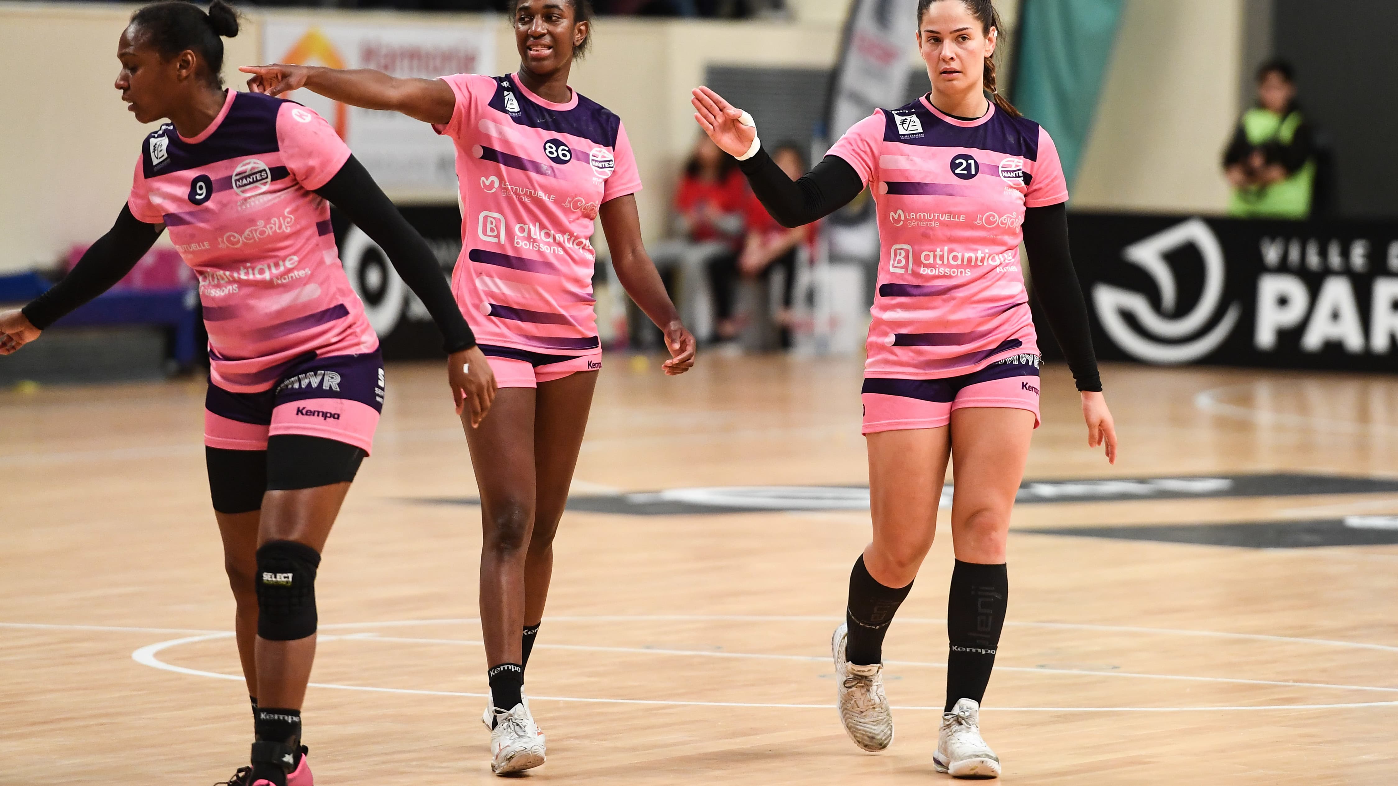 Alexandrina Barbosa sous le maillot du NAHB Alexandrina Barbosa sous le maillot du NAHB