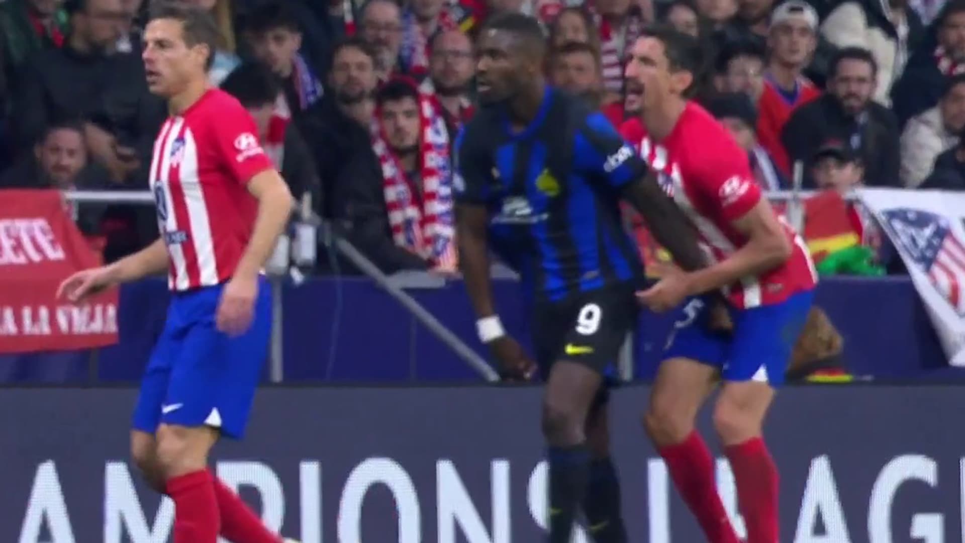 Atlético-Inter: Marcus Thuram coupable d'un vilain geste dans les parties intimes de Savic, le 13/03/2024