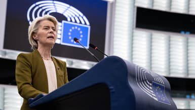 La présidente de la Commission européenne, Ursula von der Leyen, prononce son discours lors d'une séance plénière au Parlement européen à Strasbourg, dans l'est de la France, le 10 septembre 2025.