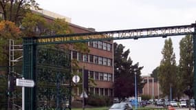 Un bâtiment de l'Université de Bordeaux a été saccagé avec avec des inscriptions extrémistes - Jeudi 10 mars 2016