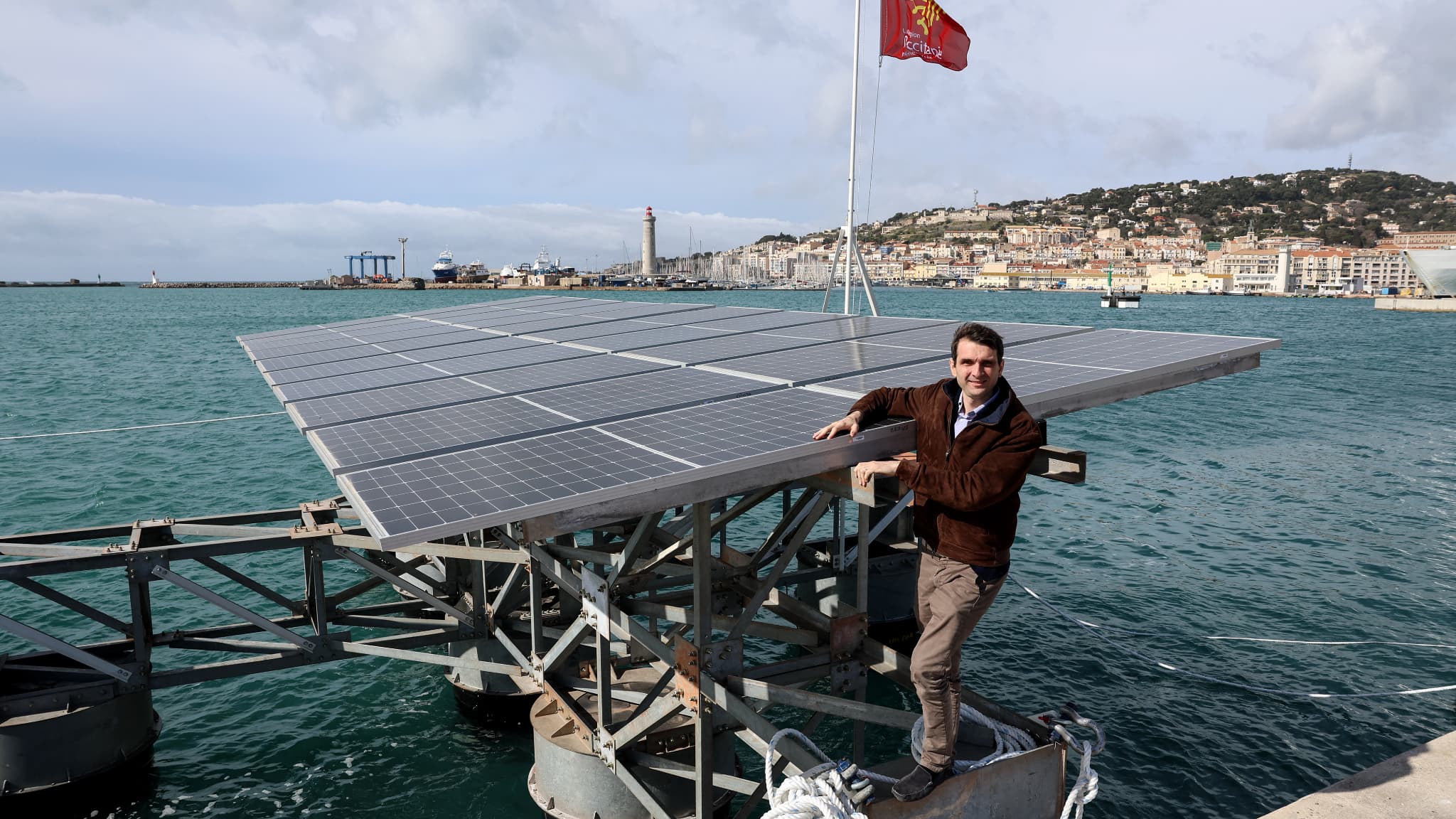 A First in France: Farm of Solar Panels Installed on Open Sea, Near Sète.