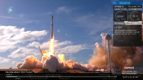 Décollage de la Falcon Heavy de SpaceX