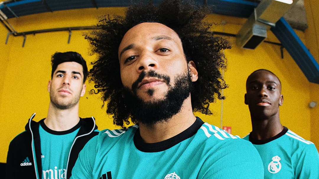 Le 3e maillot du Real Madrid Le 3e maillot du Real Madrid