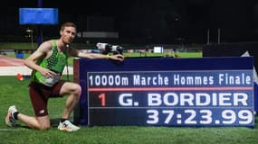 Le marcheur Gabriel Bordier après avoir signé la meilleure performance mondiale de tous les temps sur 10.000m marche, 2 août 2025