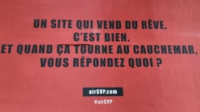 Des camions portant des messages contre Airbnb circulent ce mercredi dans Paris.