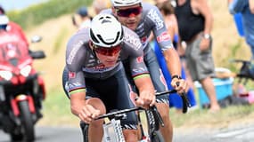 Mathieu van der Poel et Jonas Rikaert, le 13 juillet 2025