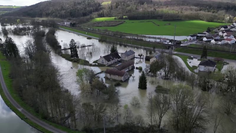 Inondations en Côte d'Or: les images de drone des villes et champs sous les eaux