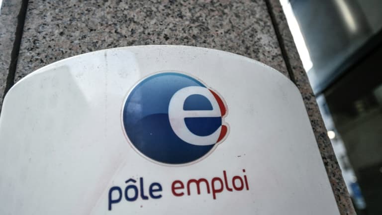 Photo d'un logo d'une agence de Pôle emploi, prise à Paris le 29 janvier 2021