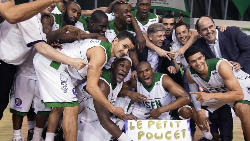 La joie des joueurs de Nanterre, qualifiés pour la finale du championnat de France