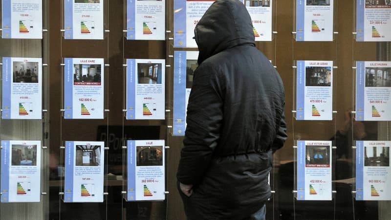Devant une agence immobilière à Lille (image d'illustration)