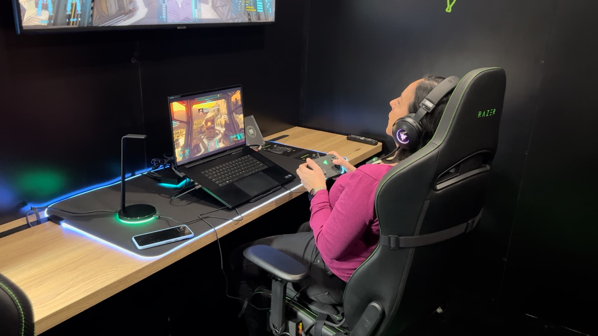 Razer dévoile à CES 2024 le premier coussin de fauteuil gaming haptique HD  au monde
