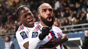 Castello Lukeba et Alexandre Lacazette avec l'OL en février 2023