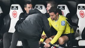 L'arbitre Félix Brych lors de Francfort-Stuttgart le 25 novembre 2023.