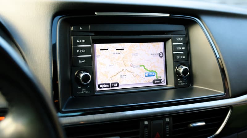 Un pirate s'en est pris aux systèmes GPS de voitures pour en prendre le contrôle. 