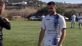Kostas Manolas après son quintuplé lors de son match avec le club amateur de Pannaxiakos, le 20 octobre 2024.