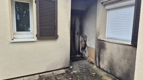 Une maison ciblée par des tirs à Villefontaine en Isère, ce lundi 21 avril
