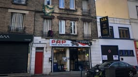 L'immeuble du domicile présumé du principal suspect dans l'attaque au hachoir à Paris, le 26 septembre 2020 à Pantin
