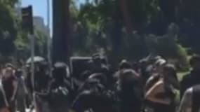 Dix personnes ont été blessées lors d'affrontements entre des néo-nazis et des contre-manifestants, en Californie.