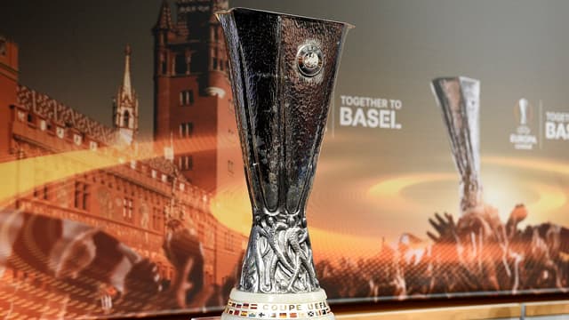 Le trophée remis au vainqueur de l'Europa League