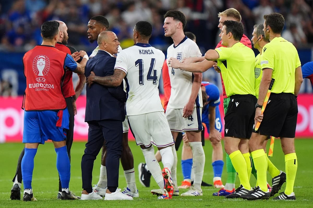 Une altercation au coup de sifflet final a opposé Declan Rice au sélectionneur de la Slovaquie, Francesco Calzona, le 30 juin 2024, à Gelsenkirchen