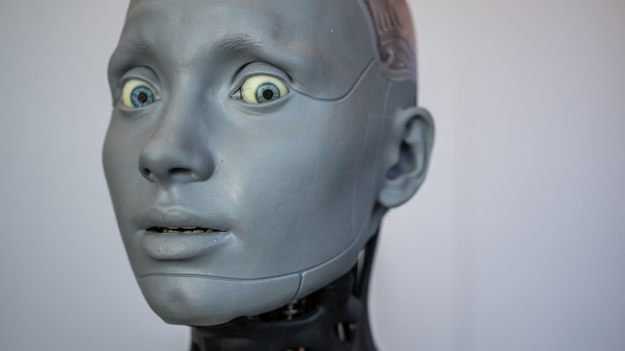 Un niveau d'efficacité supérieur: les robots humanoïdes assurent qu'ils  dirigeraient mieux le monde que les humains
