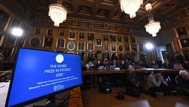 La conférence de presse de l'annonce des lauréats du prix Nobel de physique 2025 à l'Académie royale des sciences de Suède à Stockholm le mardi 7 octobre 2025