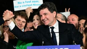 Le maire pro-européen de Bucarest Nicusor Dan après sa victoire à la présidentielle le 18 mai 2025