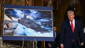 Le président américain Donald Trump lors de l'annonce d'une nouvelle classe de navires de guerre, à Mar-a-Lago, à Palm Beach, en Floride, le 22 décembre 2025.