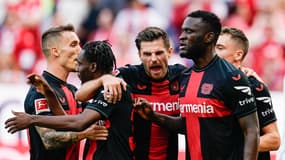 La joie des joueurs du Bayer Leverkusen face à Mayence le 30 septembre 2023