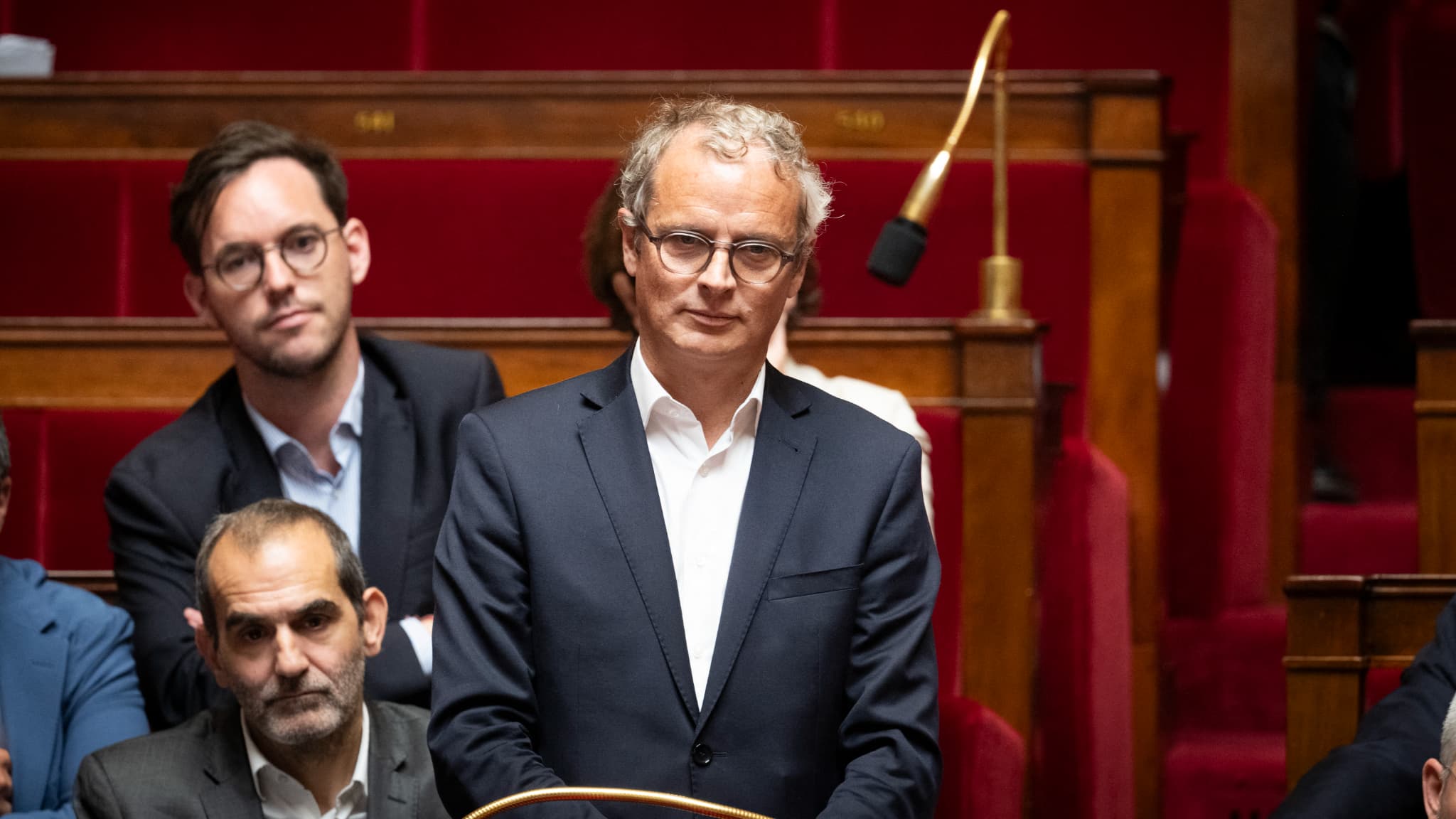 Des associations réclamaient une loi d'urgence: un député dépose une proposition de loi pour "garantir" des produits sains "à prix coûtant"