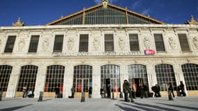 La façade de la gare Saint-Charles, à Marseille. - ANNE-CHRISTINE POUJOULAT / AFP