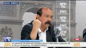 "C'est scandaleux ! Il y a des centaines d’êtres humains qui sont en train de mourir sur un bateau, des blessés, des femmes enceinte et la France n'a rien dit..." 