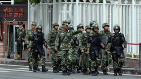 Des militaires chinois lors d'un attentat en mai 2014 (photo d'illustration).