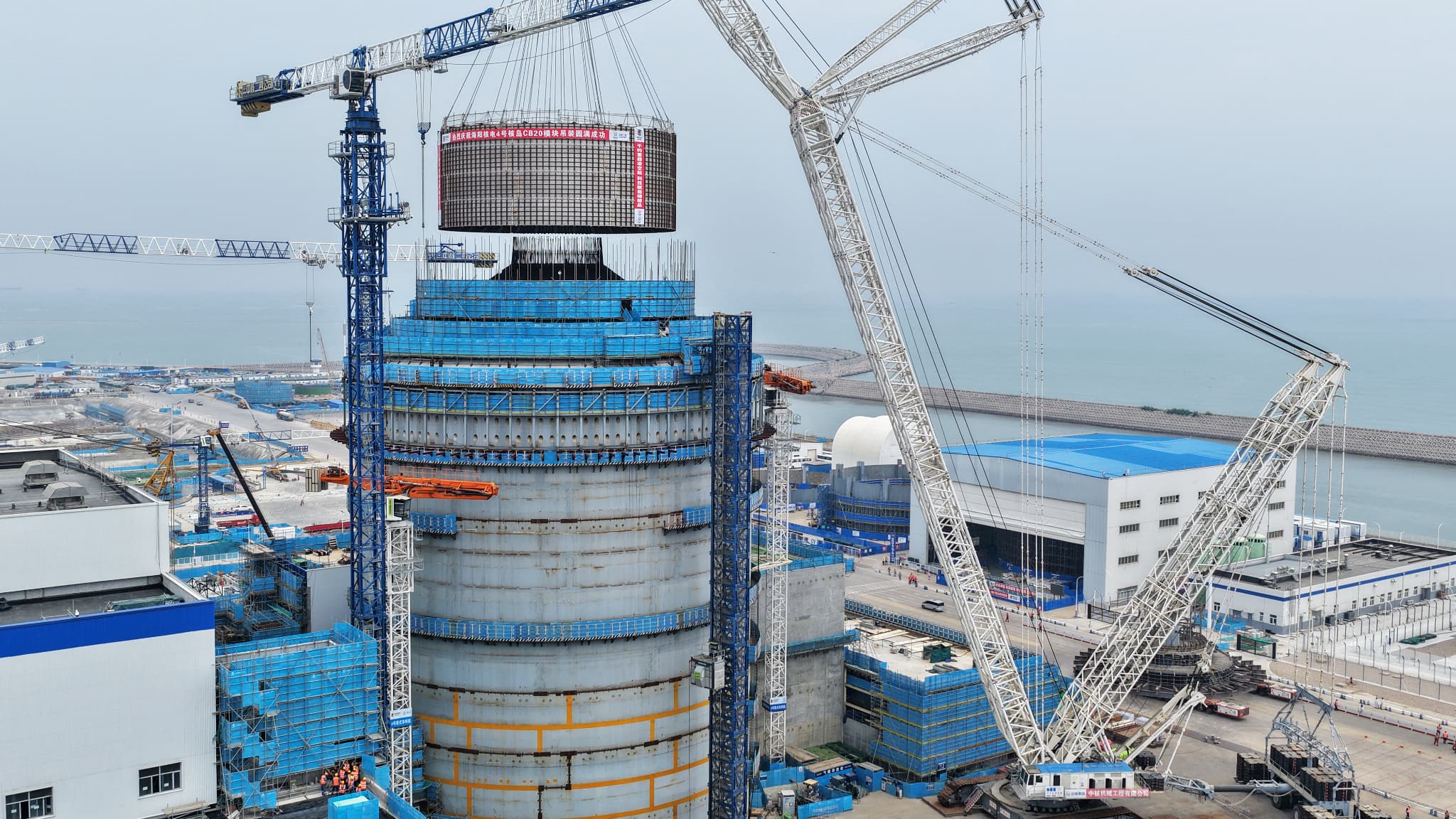 EDF ve TotalEnergies CEO'ları: Elektriklenme yarışında Çinlilerle çalışmalıyız