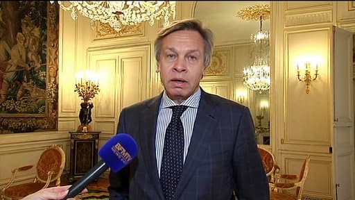 Alexeï Pouchkov, député russe et président de la commission russe des Affaires étrangères dans les salons de l'Ambassade de Russie à Paris le 6 mars 2014.