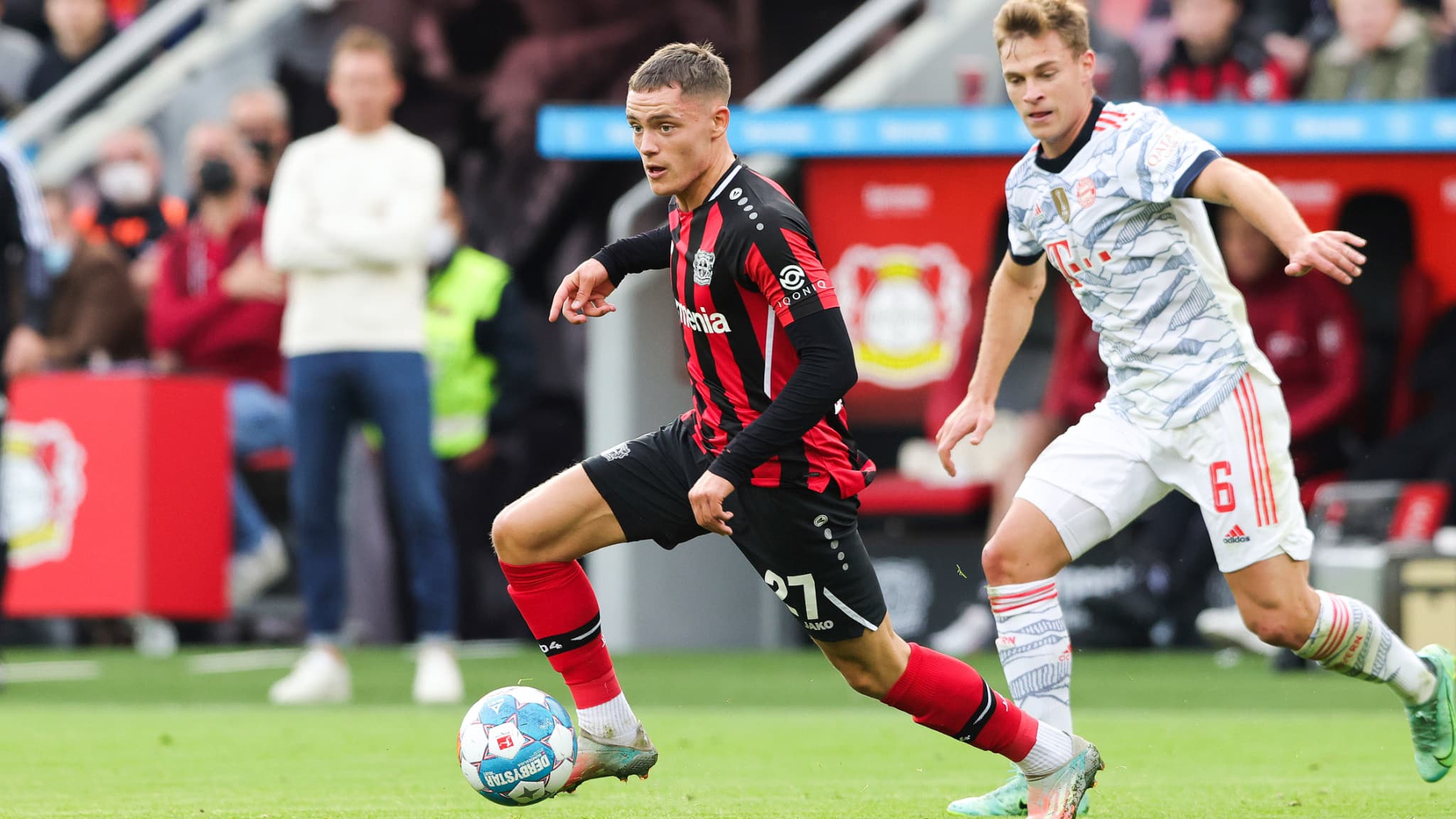 Florian Wirtz avec Leverkusen face au Bayern Munich