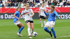 Lior Edri (à droite) lors du match Allemagne-Israël, octobre 2021 